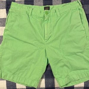 Men’s JCrew Stanton Green Shorts Size 36 9” Inseam